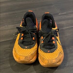 Under Armour Kids Project Rock size 6.5